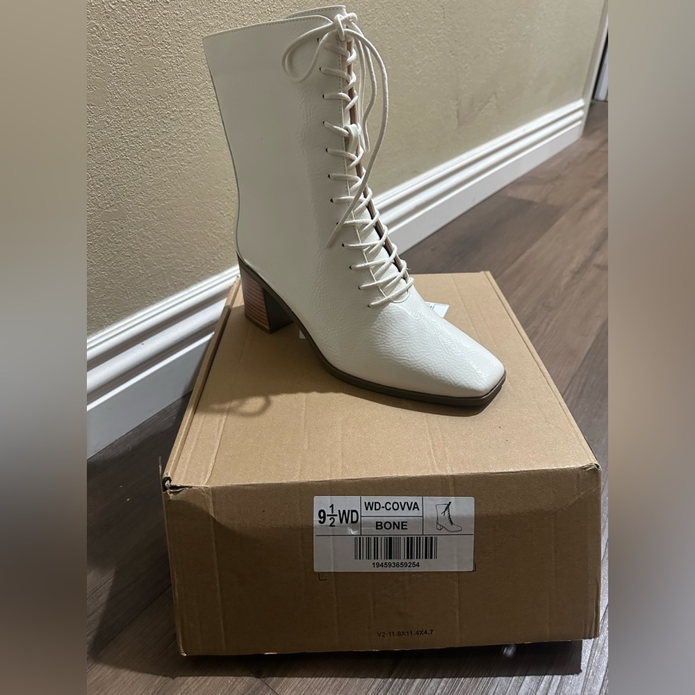 Journee Collection Bone Lace-Up Boots